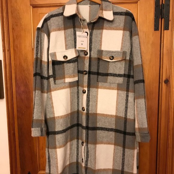 Omoone Shacket - Picture 1 of 2